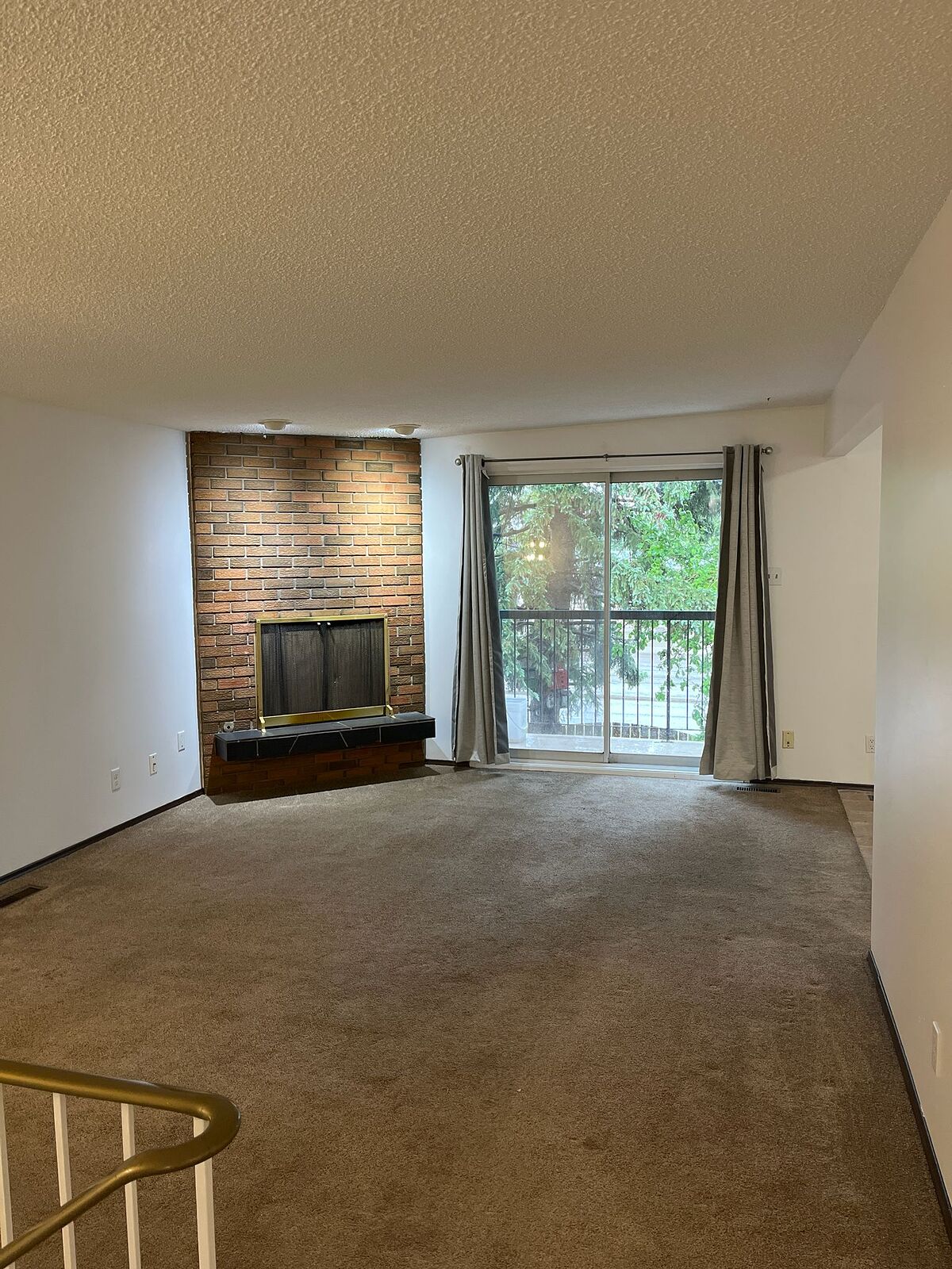 Calgary 3 bedrooms Fourplex for rent. Property photo: 748991-1