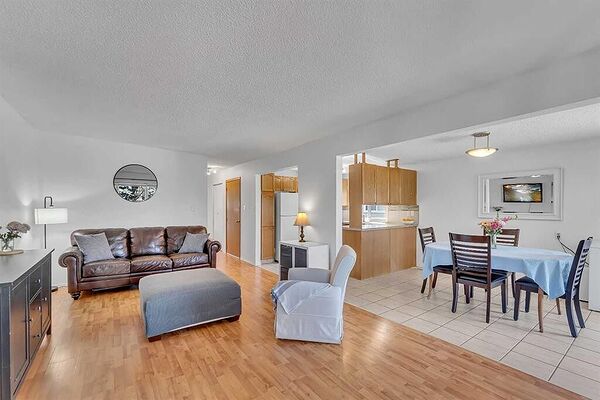 Calgary 2 bedrooms Main Floor for rent. Property photo: 749122-2