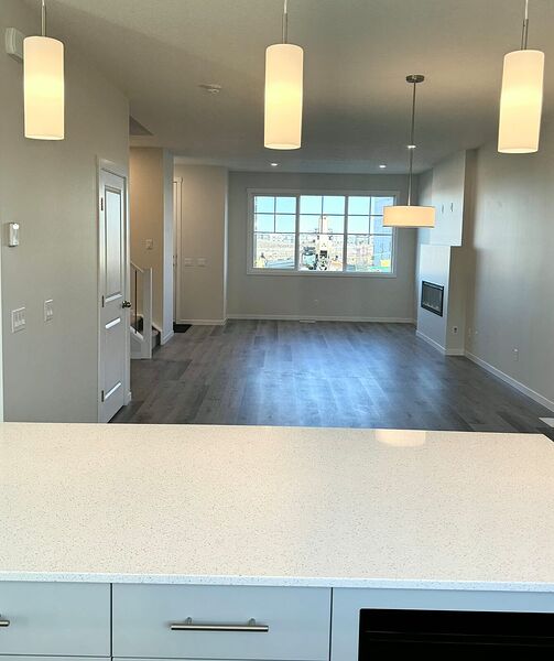 Calgary 3 bedrooms Main Floor for rent. Property photo: 749128-3