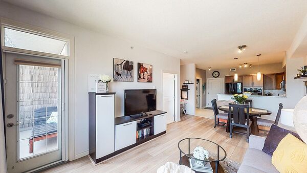 Calgary 1 bedroom Condo Unit for rent. Property photo: 749145-2