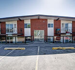 HIGHLAND PARK, Spacious 1 Bedroom