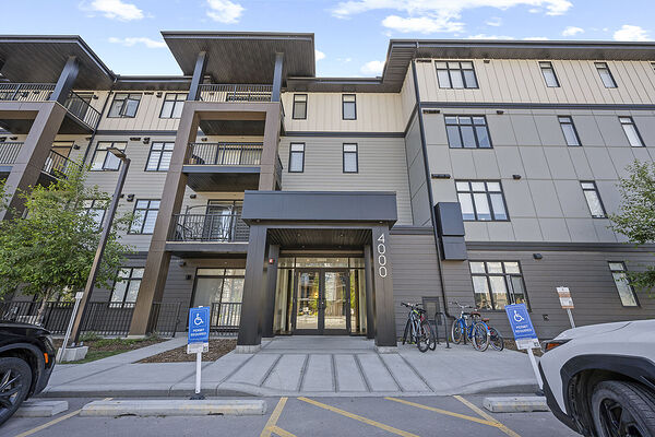 Calgary 2 bedrooms Condo Unit for rent. Property photo: 749191-3
