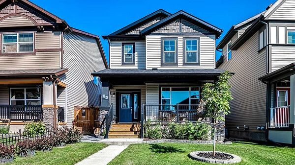 Calgary 4 bedrooms House for rent. Property photo: 749197-2
