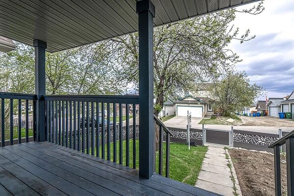Calgary 3 + Den bedrooms House for rent. Property photo: 749199-2