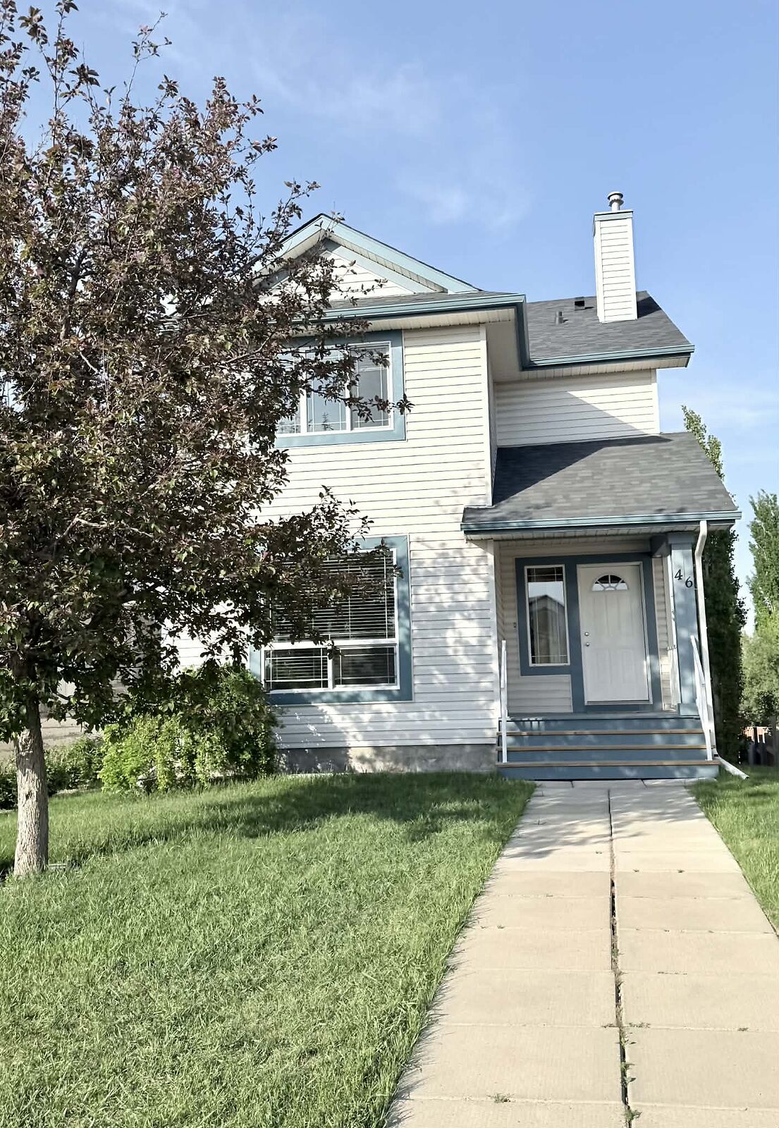 Calgary 3 + Den bedrooms House for rent. Property photo: 749457-1