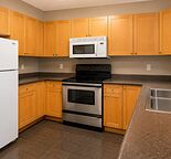 Beautiful 2 Bedroom 1 Bathroom Condo for Rent