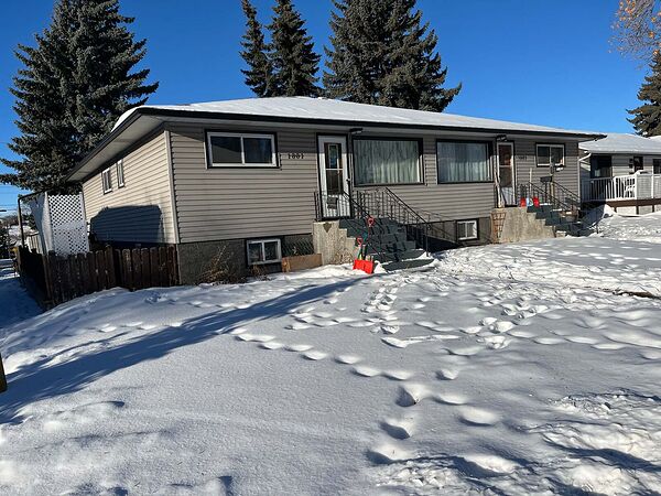 Calgary 3 bedrooms Duplex for rent. Property photo: 749511-2