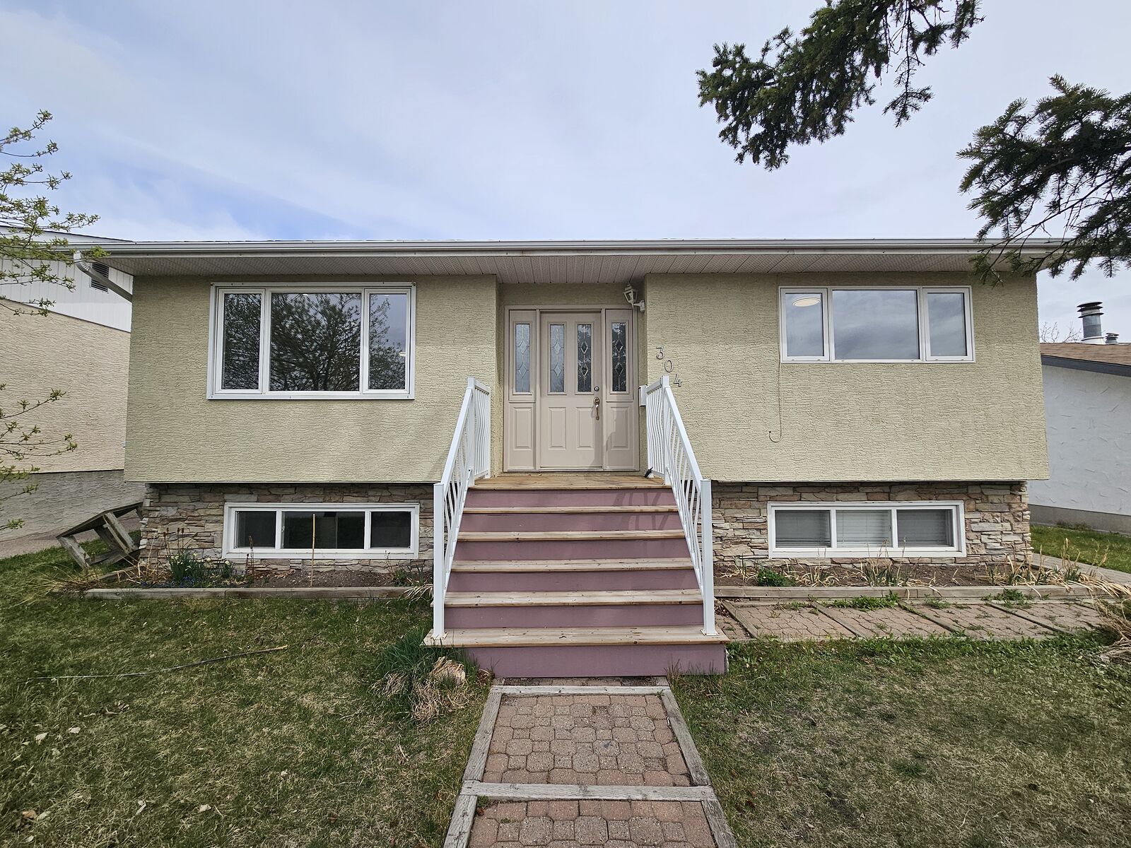 Calgary 2 bedrooms Main Floor for rent. Property photo: 749627-1