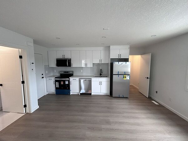Calgary 2 bedrooms House for rent. Property photo: 749631-3