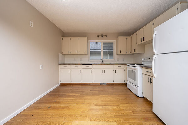 Calgary 3 bedrooms Main Floor for rent. Property photo: 749673-2
