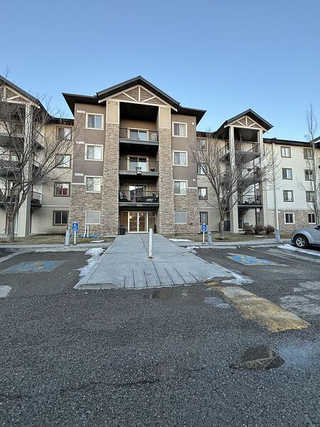 Calgary 2 bedrooms Condo Unit for rent. Property photo: 749680-3