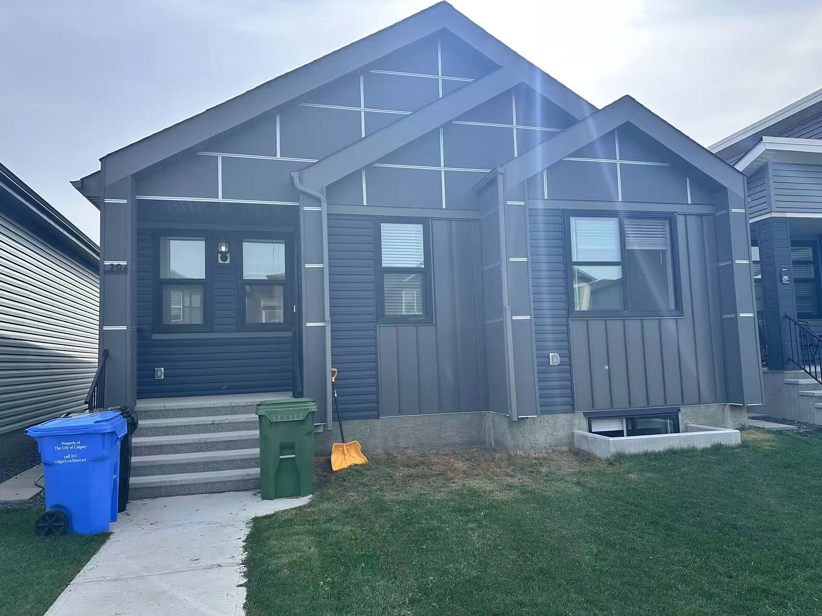 Calgary 4 bedrooms House for rent. Property photo: 749718-1