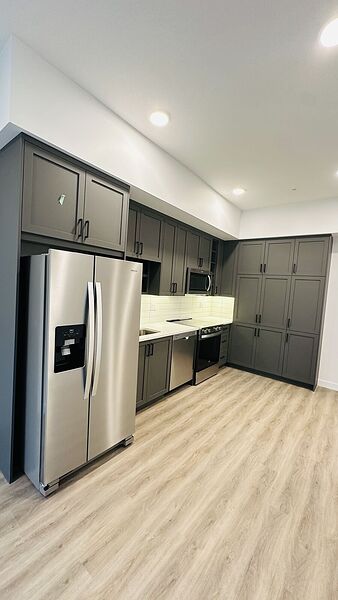 Calgary 1 bedroom Condo Unit for rent. Property photo: 749722-3