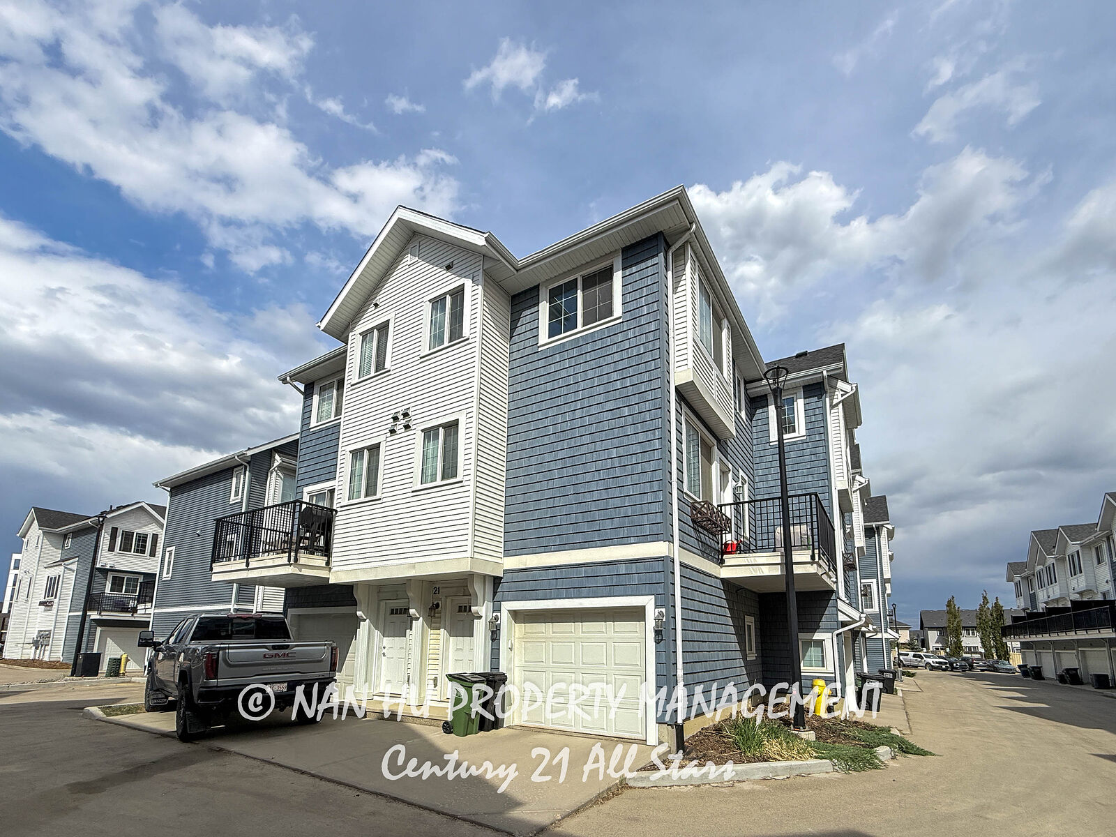Edmonton 2 bedrooms Townhouse for rent. Property photo: 749723-1