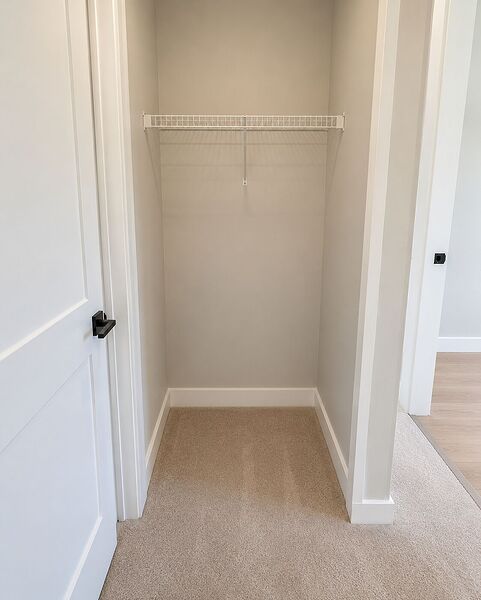 Calgary 1 + Den bedrooms Condo Unit for rent. Property photo: 749724-3