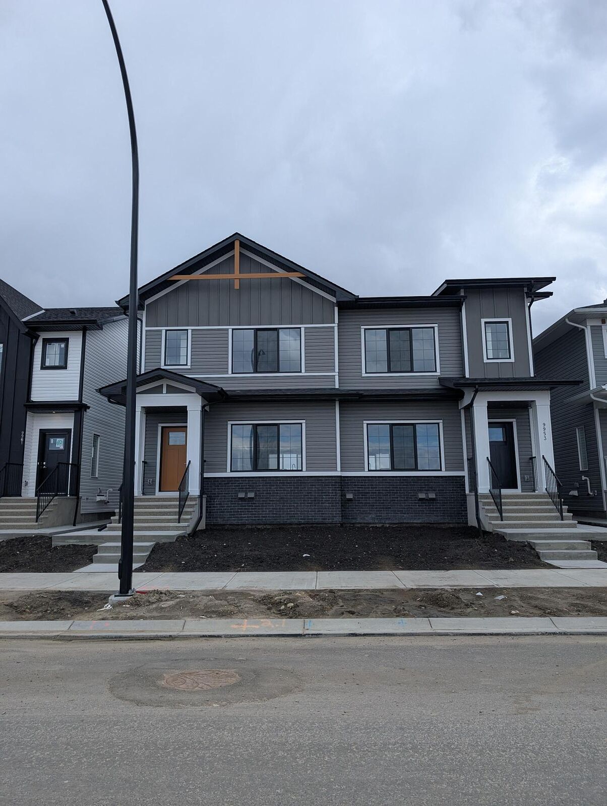Calgary 3 bedrooms Main Floor for rent. Property photo: 749755-1