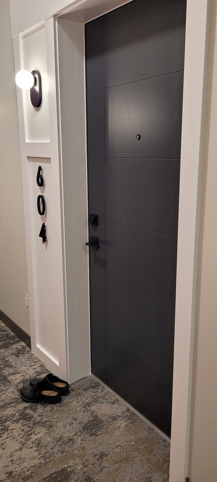 Calgary 1 bedroom Condo Unit for rent. Property photo: 749758-1