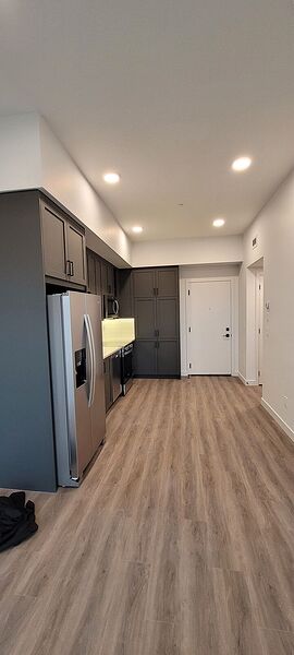 Calgary 1 bedroom Condo Unit for rent. Property photo: 749758-2