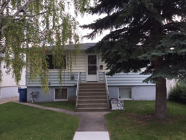 Calgary 2 + Den bedrooms House for rent. Property photo: 749762-1