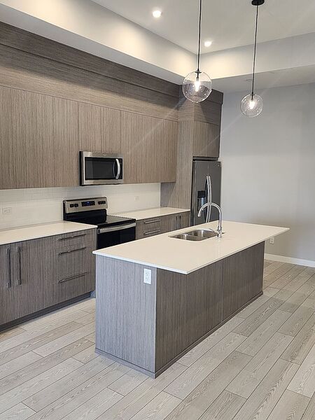 Calgary 2 bedrooms Condo Unit for rent. Property photo: 749809-3