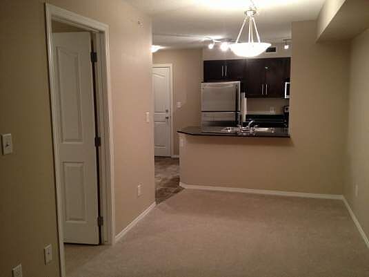 Calgary 1 bedroom Condo Unit for rent. Property photo: 749905-2