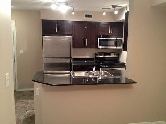Calgary 1 bedroom Condo Unit for rent. Property photo: 749905-3