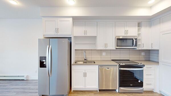 Calgary 1 bedroom Condo Unit for rent. Property photo: 749924-3
