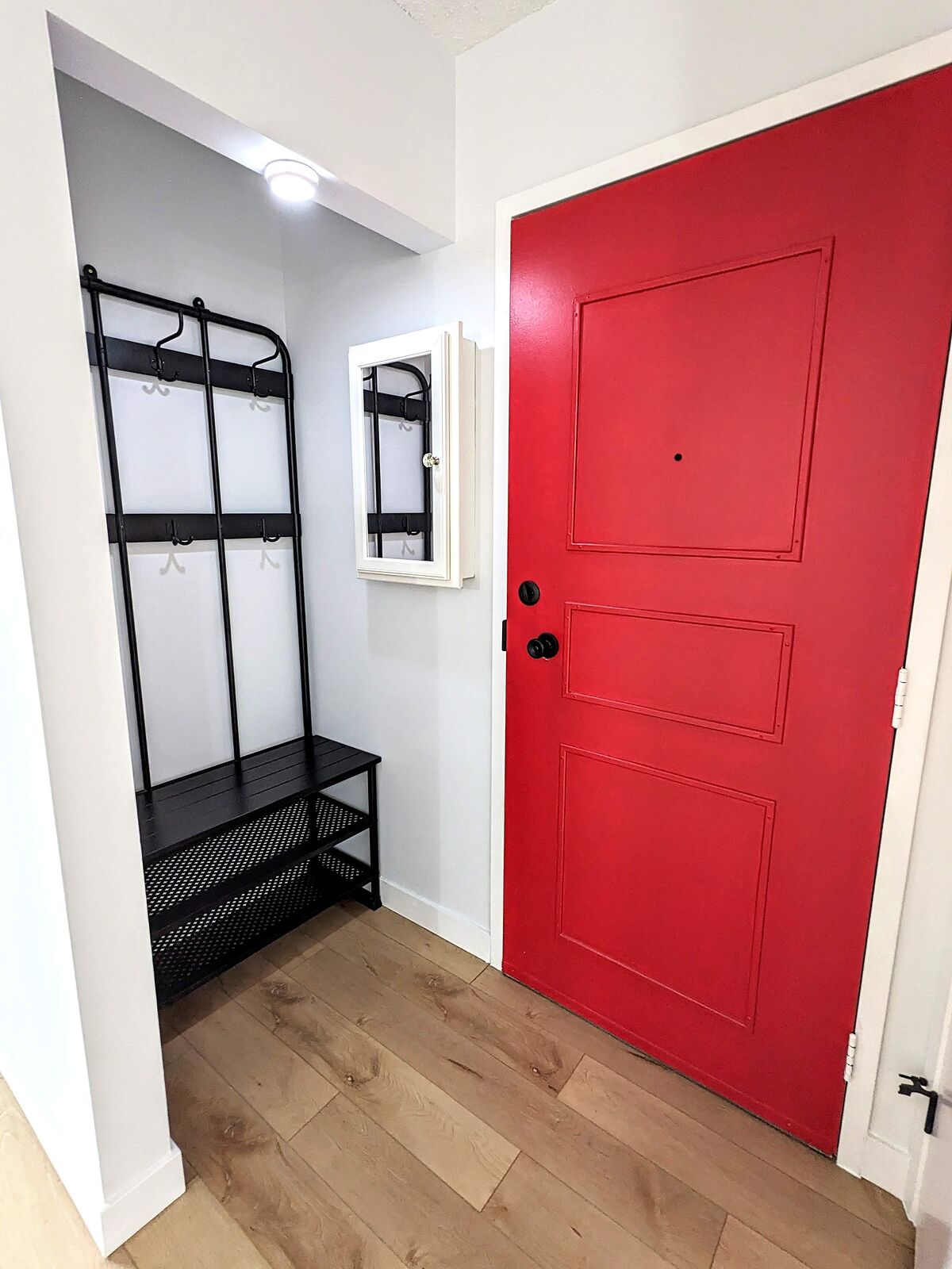 Calgary 3 bedrooms Condo Unit for rent. Property photo: 749967-1