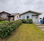 3‑Bedroom Main floor home – Separate Laundry, Parking, Pet Friendly – Available