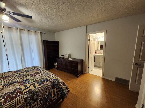 Calgary 1 bedroom Room For Rent for rent. Property photo: 750015-3