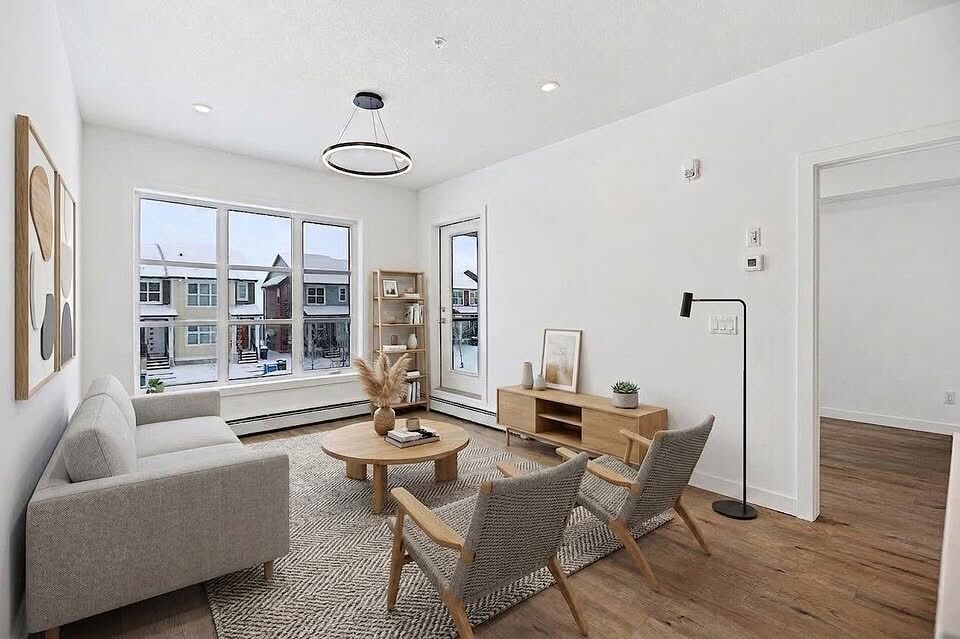 Calgary 3 bedrooms Condo Unit for rent. Property photo: 750024-1