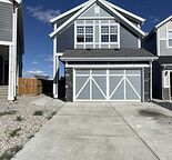 West-Facing 3 Bed in Mahogany | Double Attached Garage | Beach Club Included