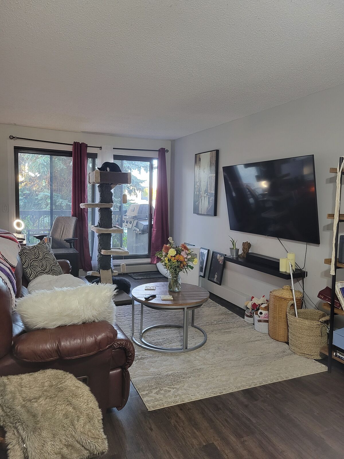 Calgary 1 bedroom Condo Unit for rent. Property photo: 750156-1
