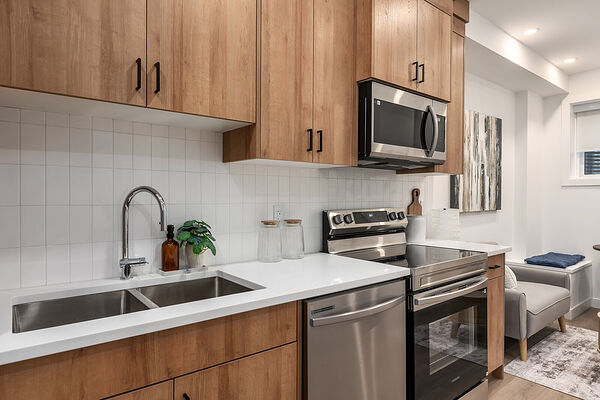 Calgary 1 bedroom Basement for rent. Property photo: 750162-2