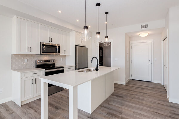 Calgary 2 bedrooms Condo Unit for rent. Property photo: 750200-3
