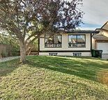 Bright House in Canyon Meadow
