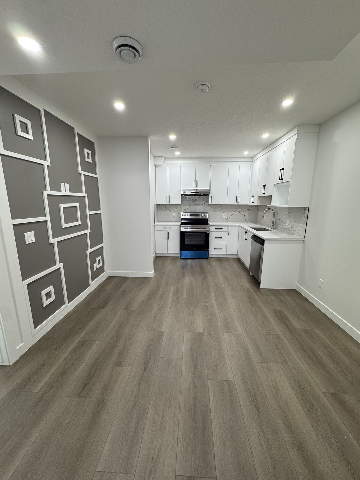 Calgary 1 bedroom Basement for rent. Property photo: 750231-1