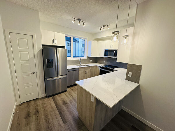 Calgary 2 + Den bedrooms Townhouse for rent. Property photo: 750262-3
