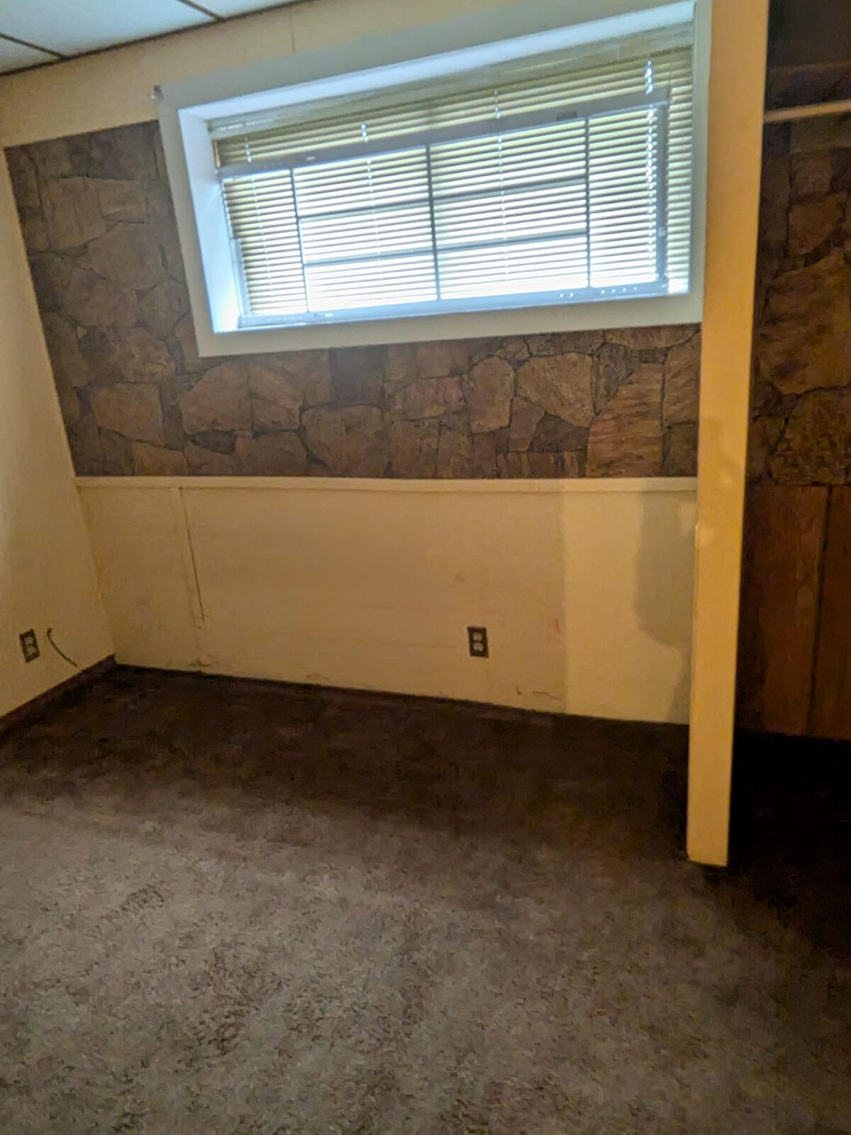 Calgary 2 + Den bedrooms Basement for rent. Property photo: 750347-1