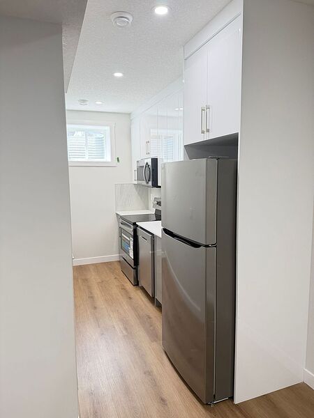 Calgary 1 bedroom Basement for rent. Property photo: 750385-3