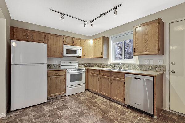 Calgary 2 bedrooms Main Floor for rent. Property photo: 750386-3