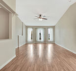Bright 2 Bedroom in Shawnessy | Pet Friendly