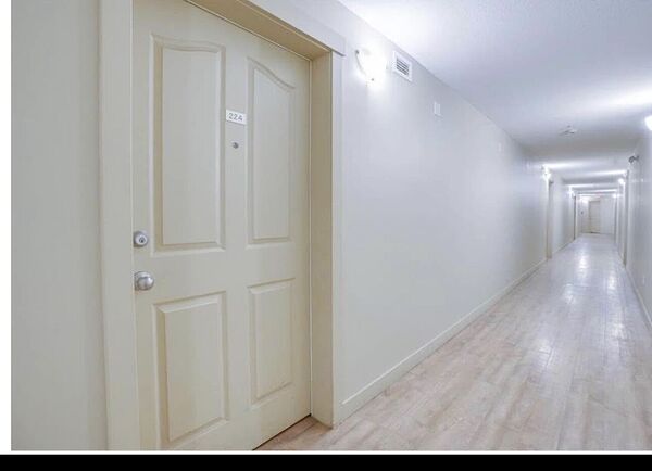 Calgary 2 bedrooms Condo Unit for rent. Property photo: 750431-3