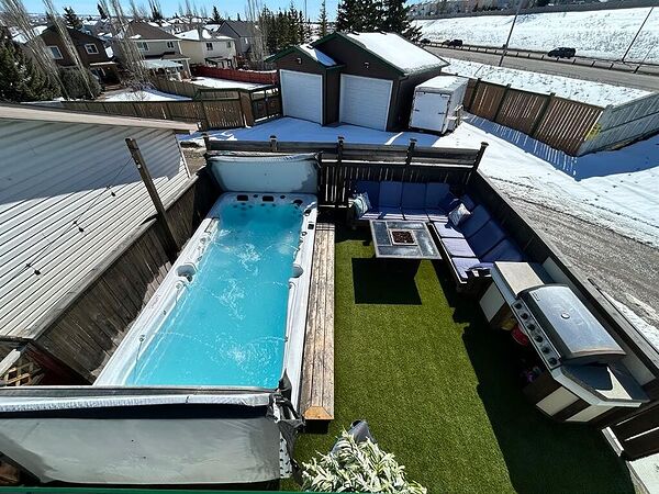 Calgary 3 bedrooms House for rent. Property photo: 750438-3