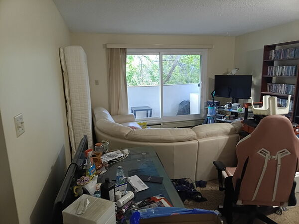 Calgary 2 bedrooms Condo Unit for rent. Property photo: 750468-2