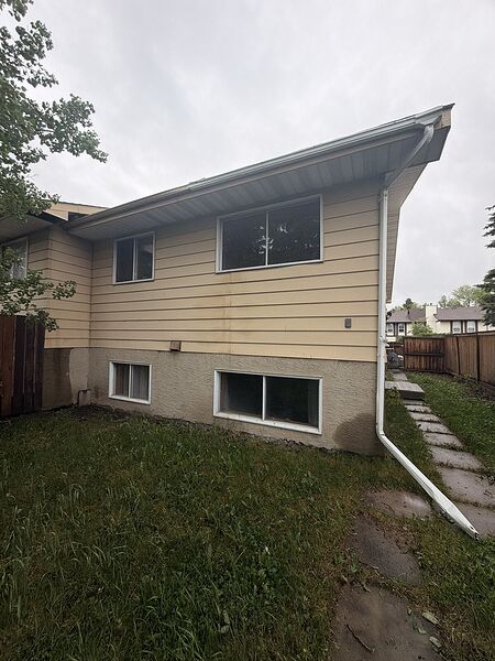 Calgary 2 bedrooms House for rent. Property photo: 750487-3