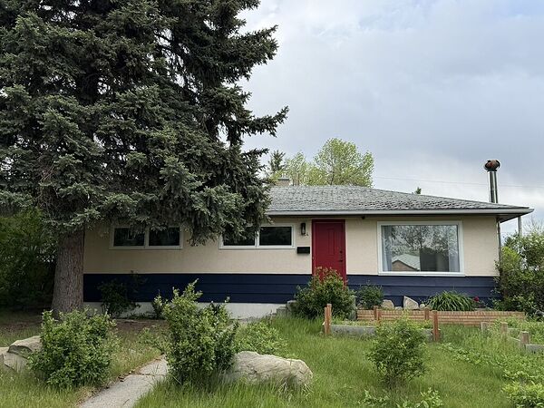 Calgary 3 bedrooms House for rent. Property photo: 750616-3