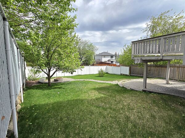 Calgary 5 bedrooms House for rent. Property photo: 750729-2
