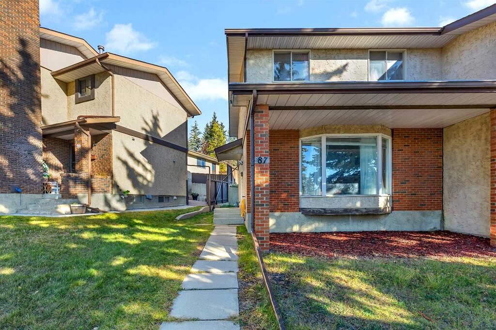 Calgary 3 bedrooms Duplex for rent. Property photo: 750776-1