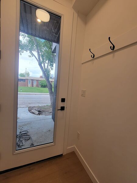 Calgary 2 bedrooms Basement for rent. Property photo: 750803-2